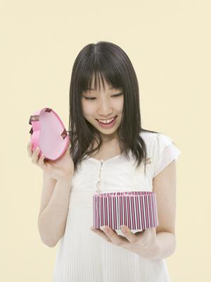 自然な見た目のカラコンが買える店